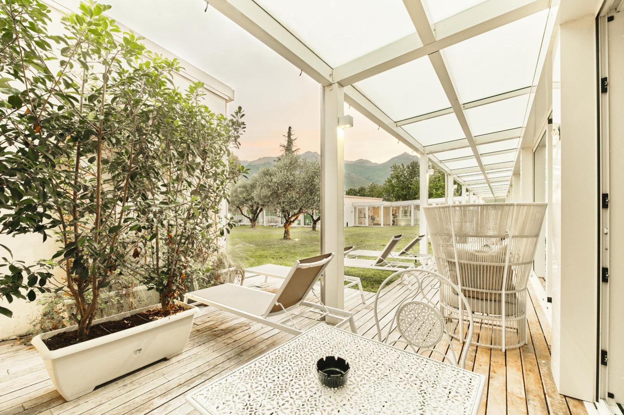 Seven Park Hotel Lake Como - Adults Only Colico Esterno foto