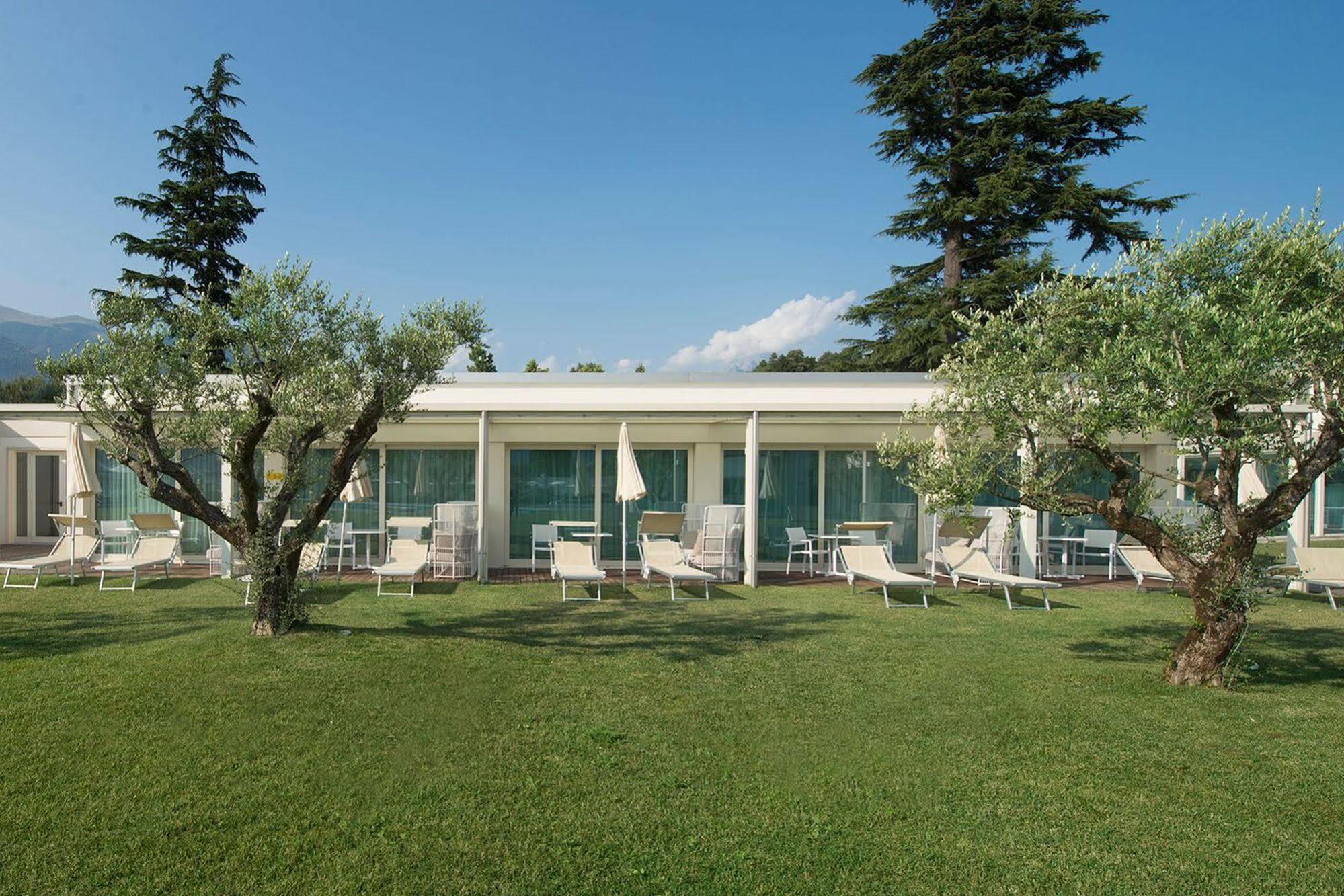 Seven Park Hotel Lake Como - Adults Only Colico Esterno foto
