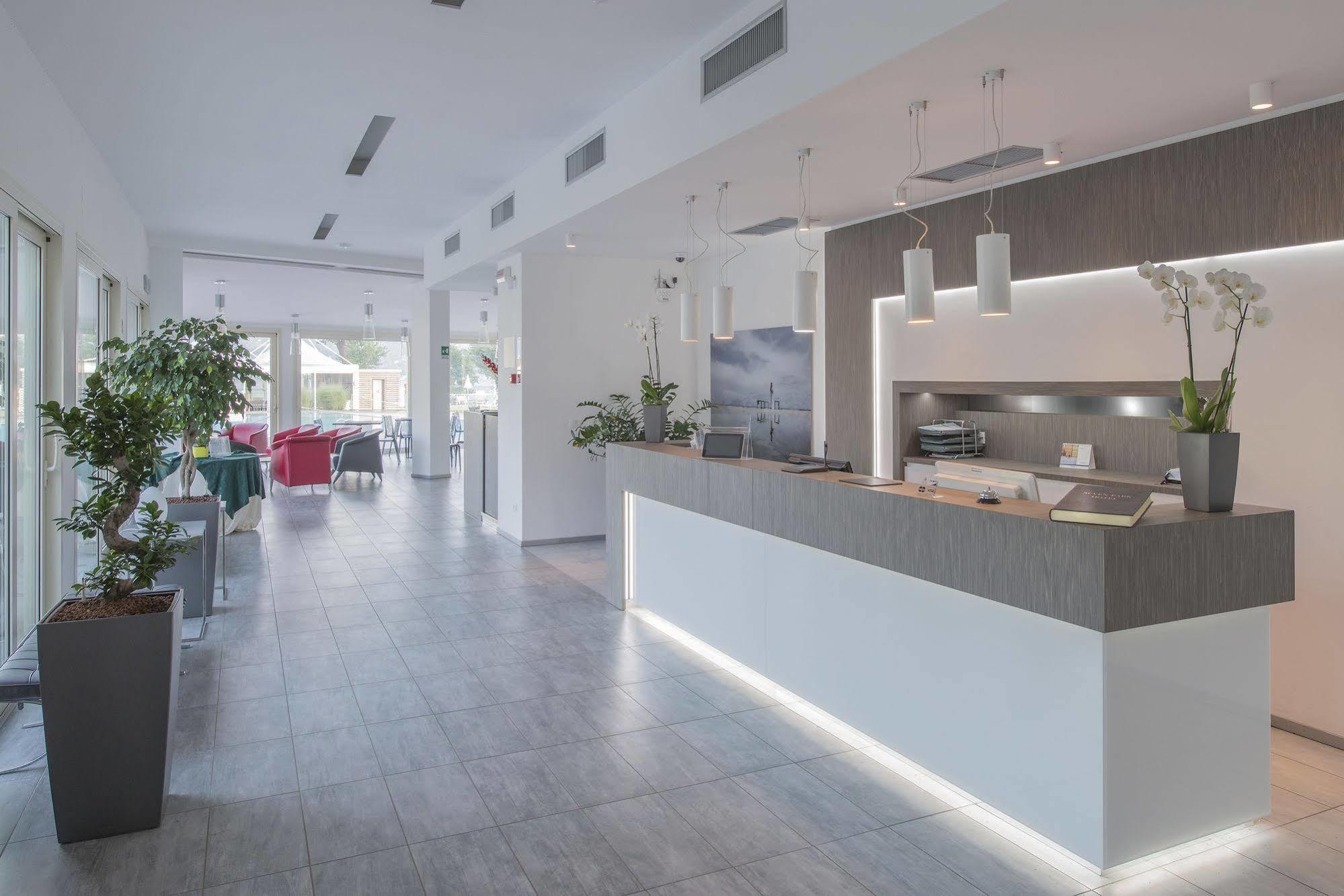 Seven Park Hotel Lake Como - Adults Only Colico Esterno foto